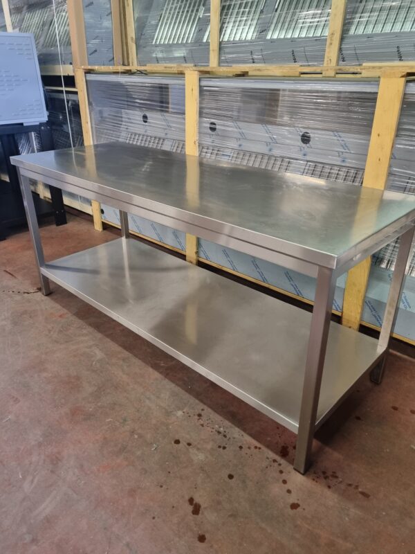 RVS Werktafel 1900Bx700Dx850H cm Gelast Model GEBRUIKT